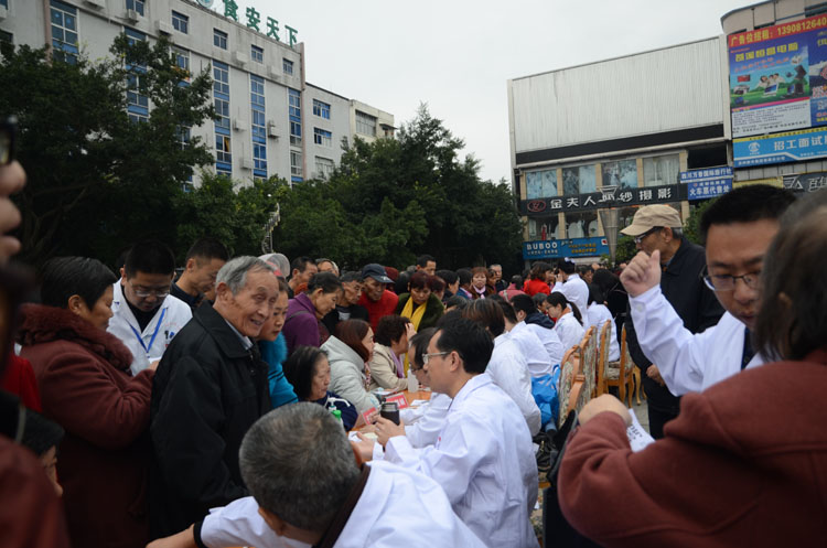 專家義診2 (1).JPG