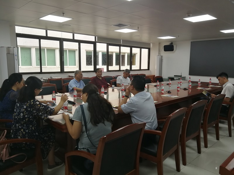 7 調(diào)研組同深圳市委會(huì)座談.jpg