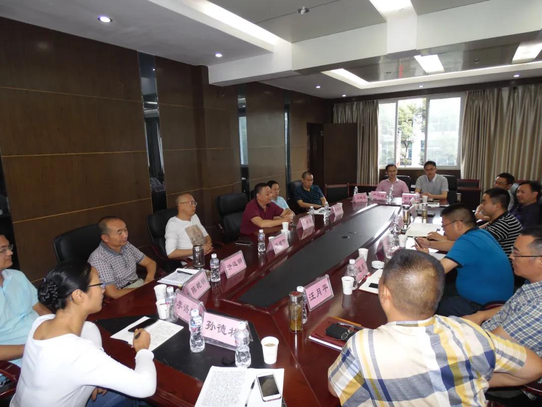 2017年9月20日 區(qū)農(nóng)業(yè)局為晚熟柑橘座談.jpg